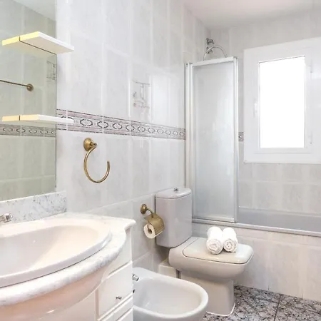 2vil01 - * Lloret de Mar